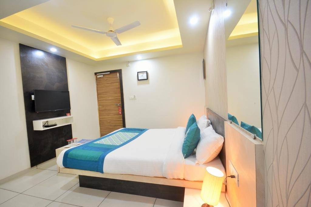 Hotel Sigma Inn Ahmedabad Exterior photo